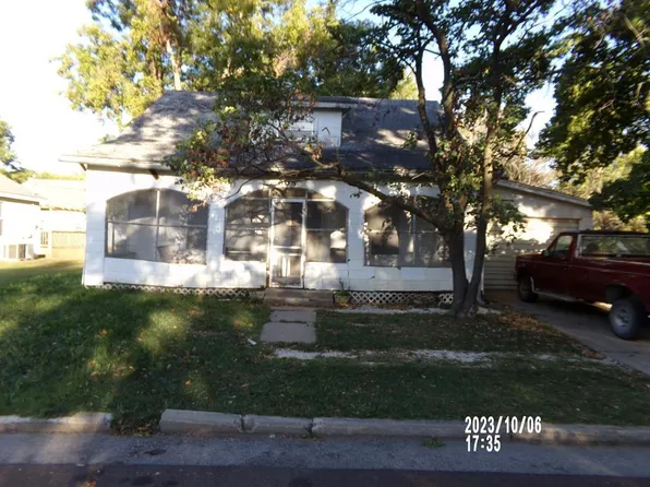 605 South St, Iola, KS 66749