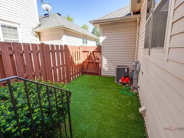 2460 Violet St #2460 — Photo 26