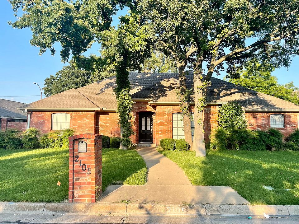 1st image of 2105 Oak Bluff Dr