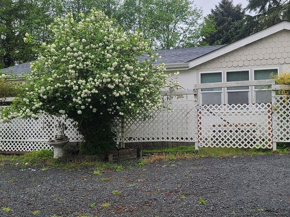 1st image of 1075 N Cedar Creek Ave