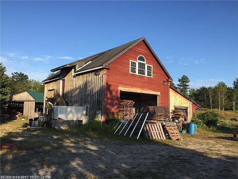2nd image of 9 Cummings Dr