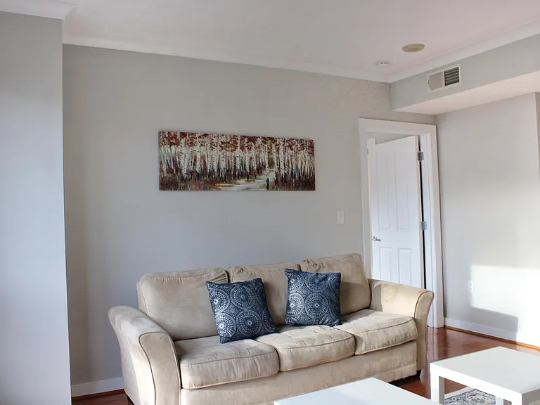 777 7th St NW #626 — Photo 9