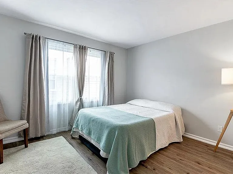 1301 Hampton Blvd #206 — Photo 8