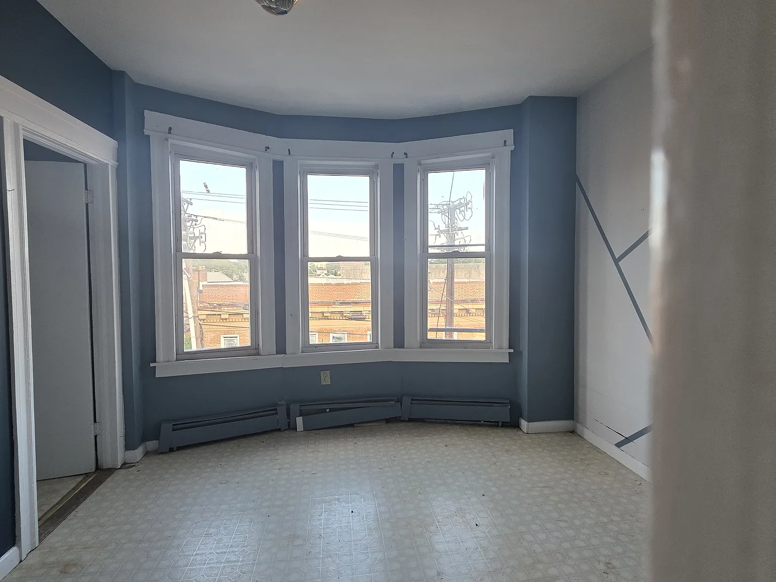 3 bed, 1602 sqft, $2,200 — Photo 4