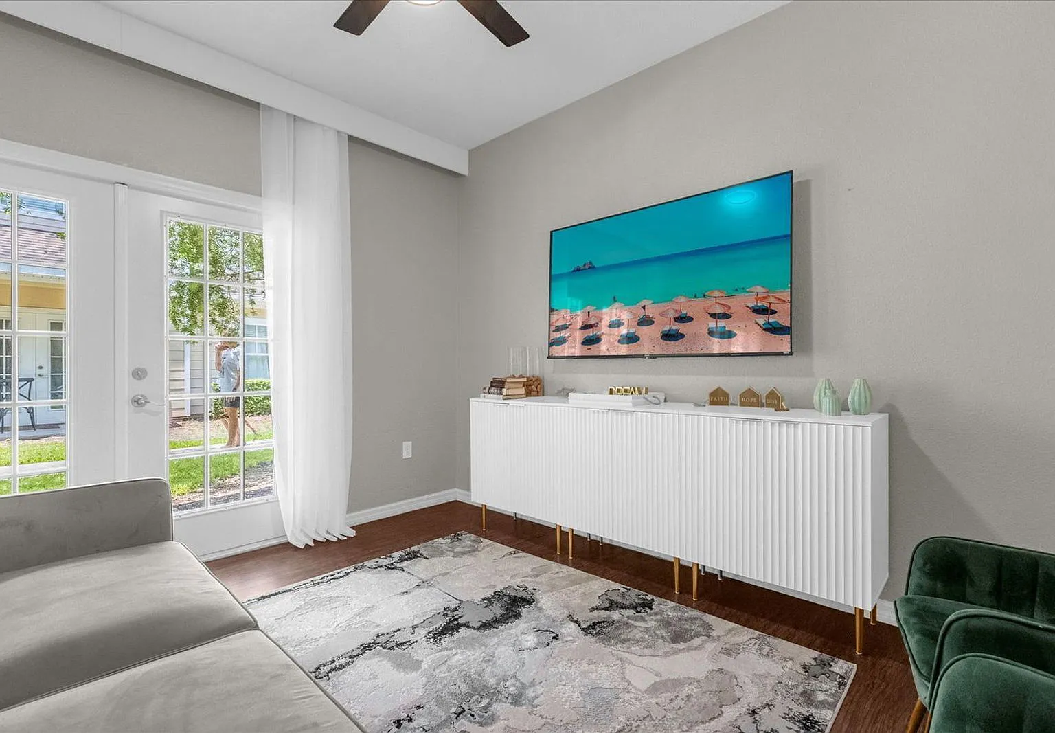 4 bed, 3.0 bath, 1694 sqft, $2,800 — Photo 4