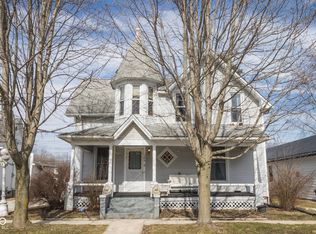 104 E Washington St, Roachdale, IN