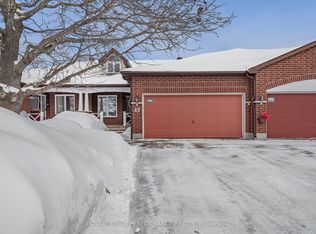 49 Peregrine Cres, Ottawa, ON K2M2T2