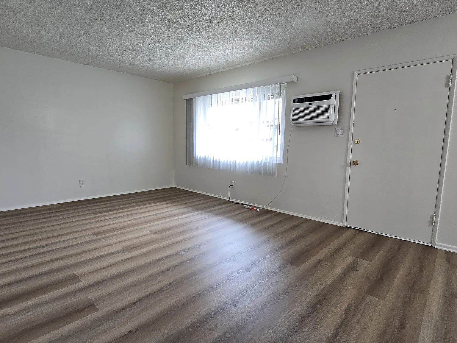 2 bed, $2,250 — Photo 1