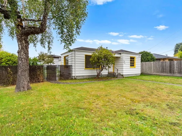3838 H St, Eureka, CA 95503