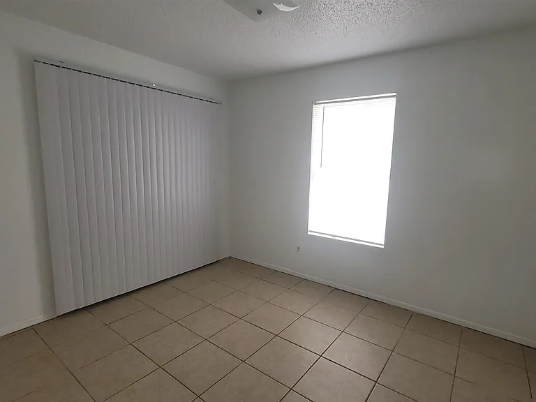5409 E Shore Dr — Photo 4