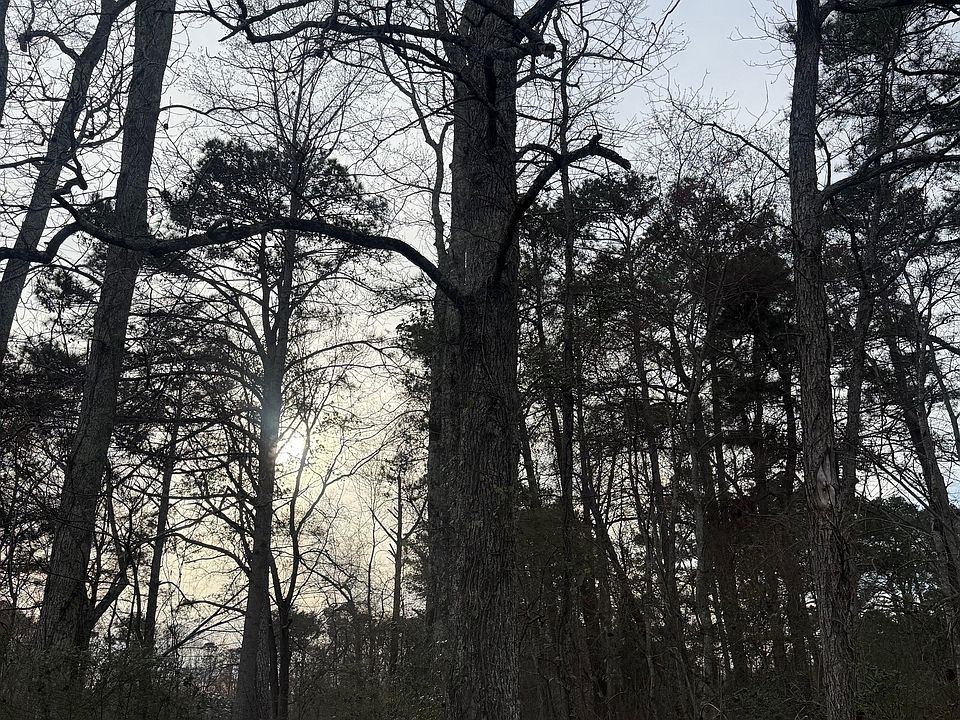 1st image of 158 Alexander Rd