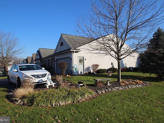 3rd image of 4194 Green Park Dr