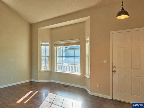 4th image of 4674 Red Cherry Ct SE