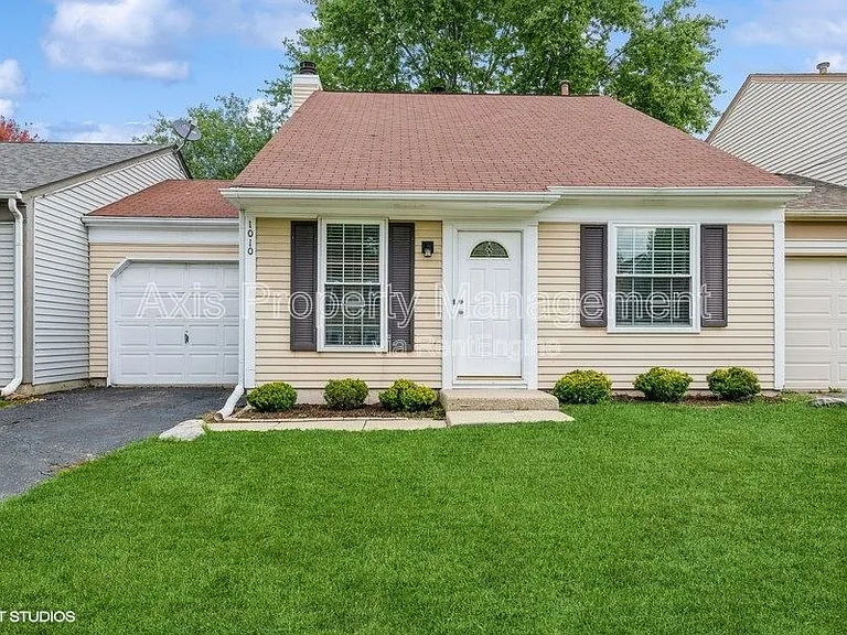 1010 Wesley Ln #1 — Photo 1