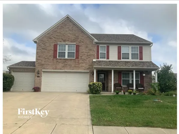 1230 Winter Hawk Ct, Greenwood, IN 46143