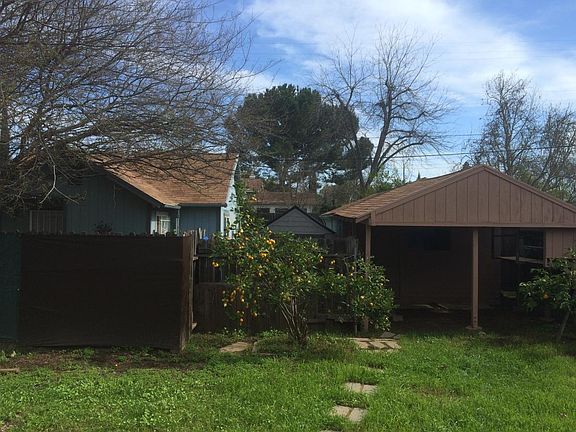Backyard w/garage