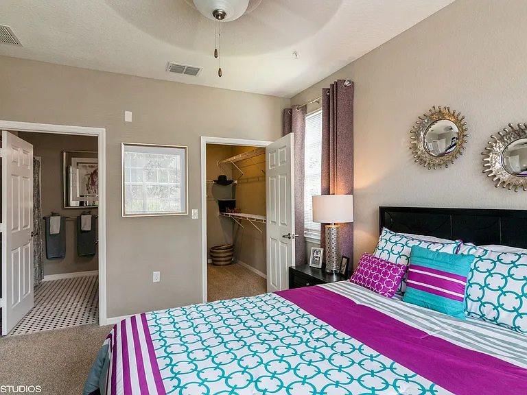 Ranch Lake Apartments — Photo 6