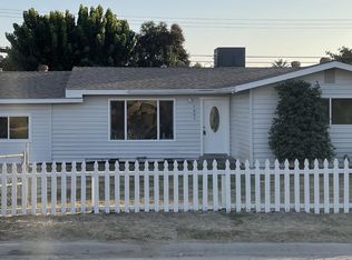 1001 W Riggin Ave, Visalia, CA 93291