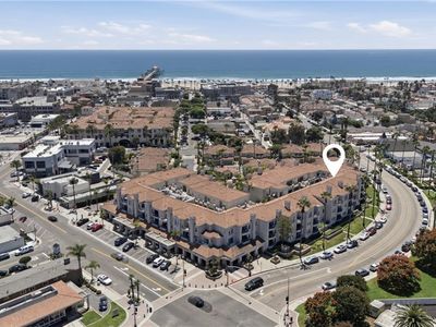 415 Townsquare Ln, Huntington Beach, CA, 92648
