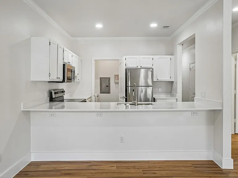 4125 Holland — Photo 21