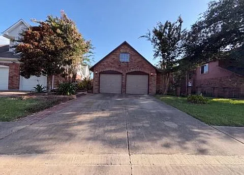 11831 Meadowchase Dr