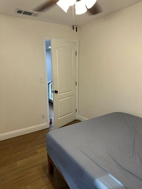 3 bed, 936 sqft, $950 — Photo 3