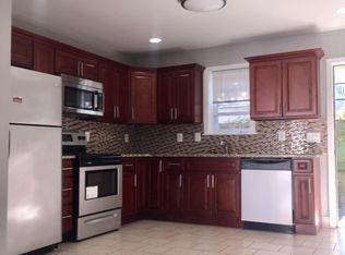 2122 Earp St, Philadelphia, PA 19146