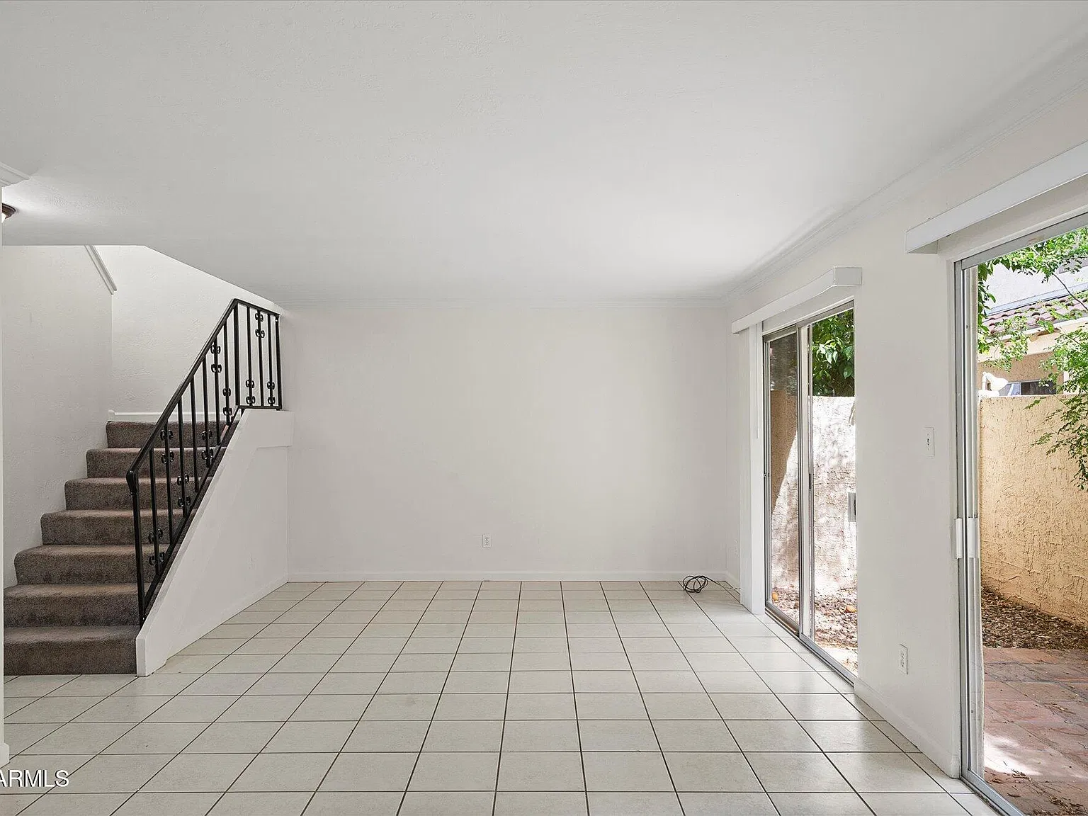 2 bed, 1.5 bath, 1075 sqft, $1,900 — Photo 4