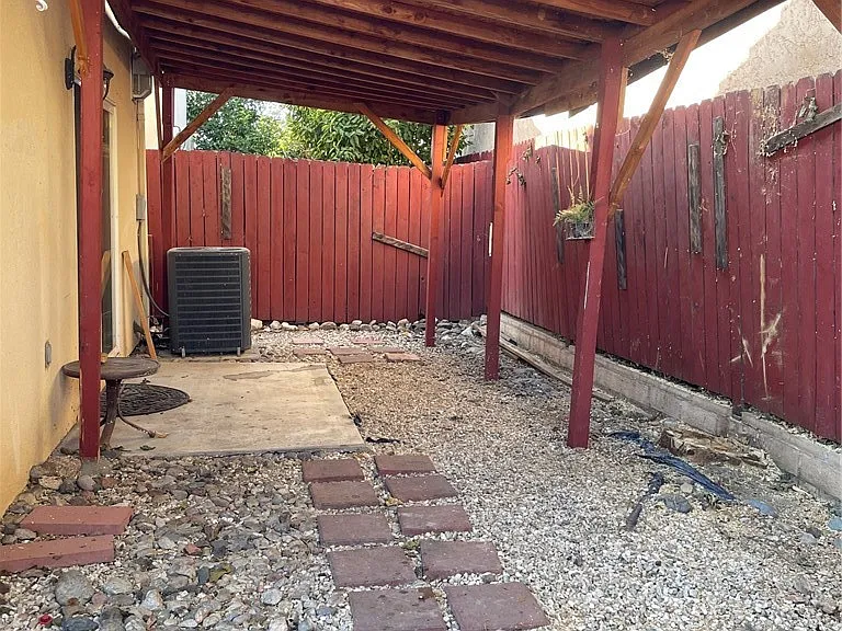 8425 Burnet Ave — Photo 3