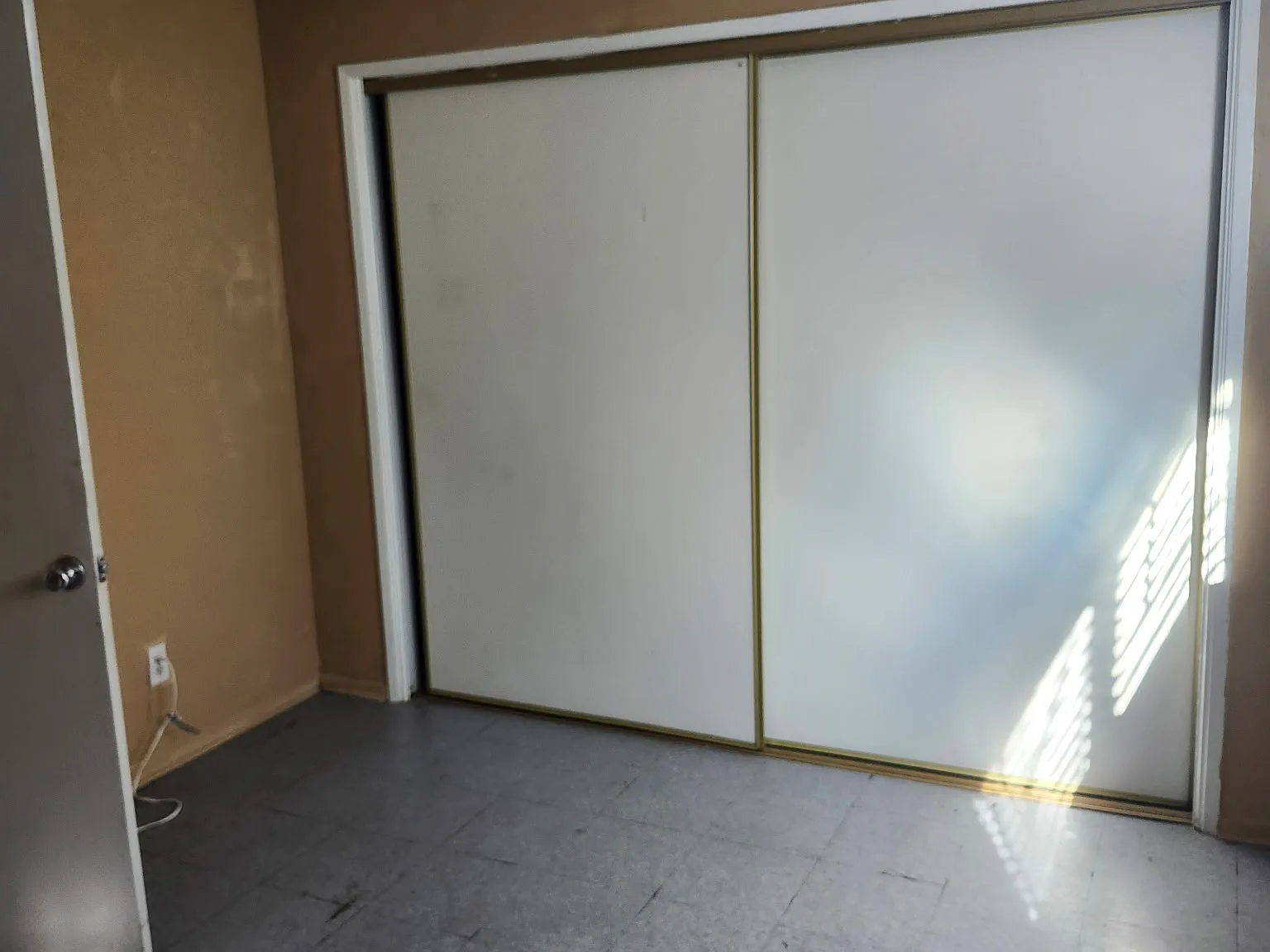 2 bed, 480 sqft, $2,395 — Photo 3
