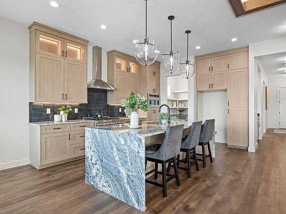 3rd image of 6027 W 28th Pl