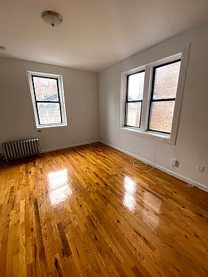 Rented by Hagstrom Management Inc | media 8