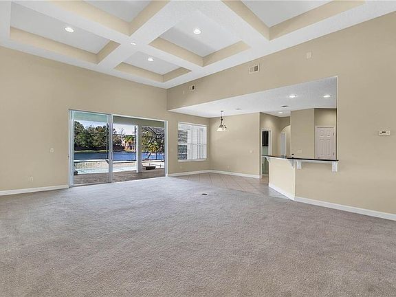 4th image of 5408 Oak Terrace Dr