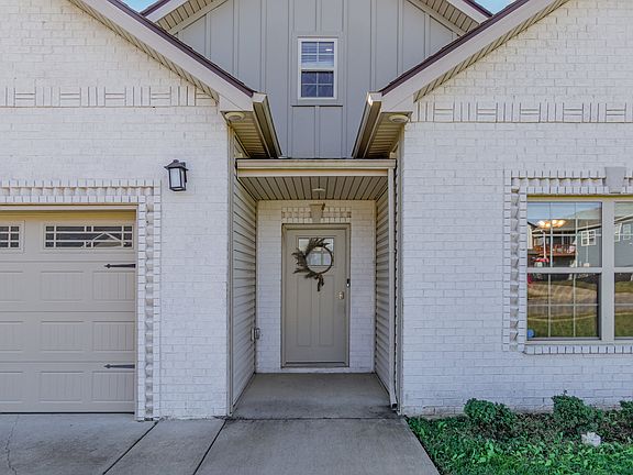 2nd image of 1398 Citadel Dr
