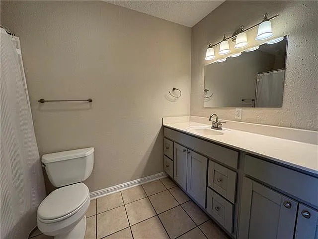 3108 Laplace St — Photo 9