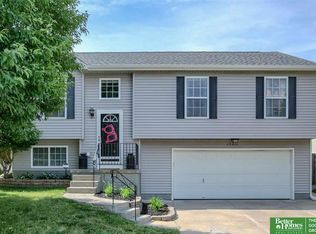 15311 N Willit St, Bennington, NE 68007