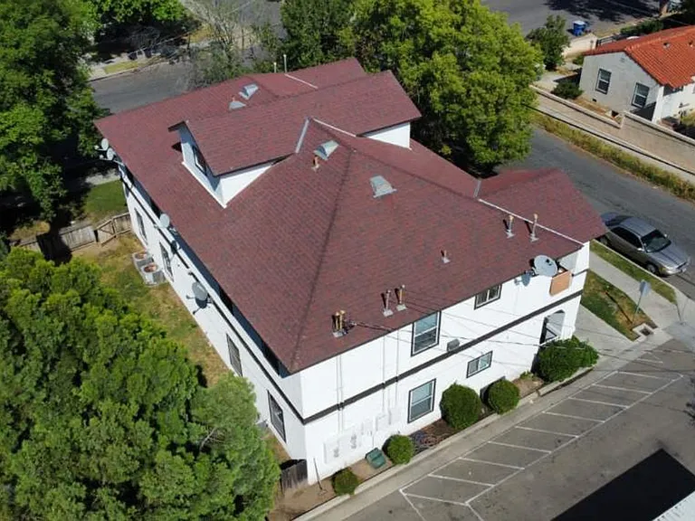 1102 E Hedges Ave — Photo 10
