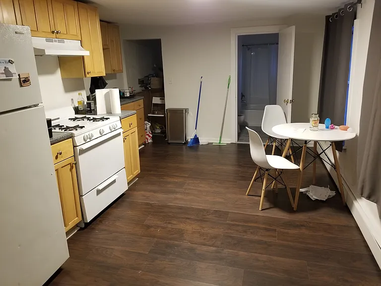 247 Bennington St #1 — Photo 15