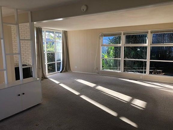 2nd image of 4260 Del Mar Ave