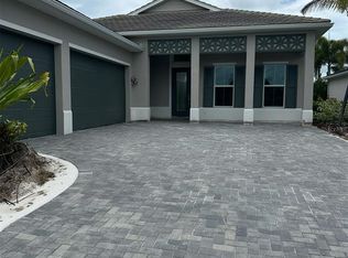 796 Blue Shell Loop, Sarasota, FL 34240