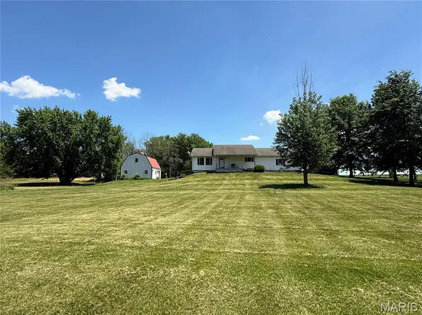 30135 Katydid St, La Plata, MO 63549