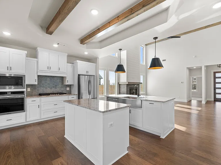 1110 Montieri Dr — Photo 31