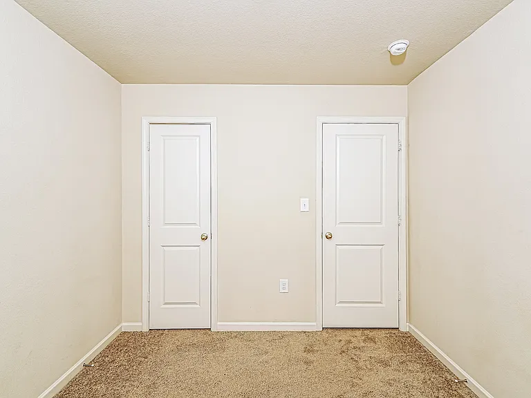 6365 Rainbow Row — Photo 14