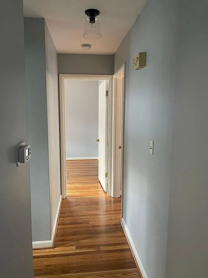 Building Photo - 2712 Riedling Dr #2