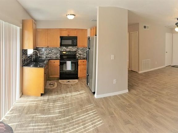 5th image of 7700 Killian Dr