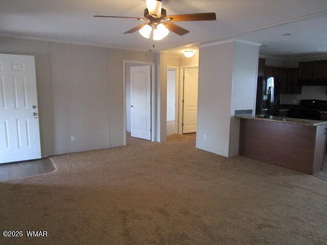 3 bed, 1388 sqft, $1,900 — Photo 4