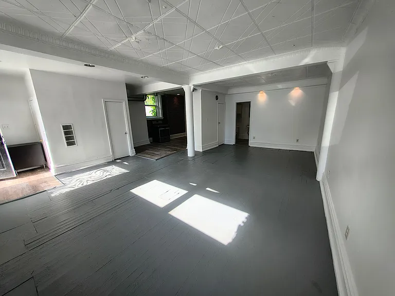 2106 Wilson Ave — Photo 15