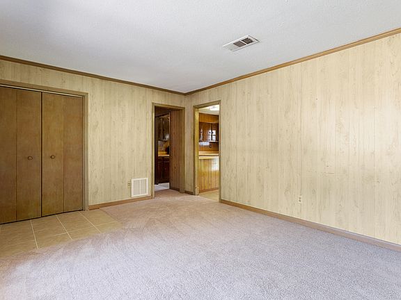 4th image of 108 Chastity Dr