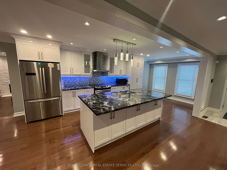 18 Sir Gawaine Pl — Photo 4