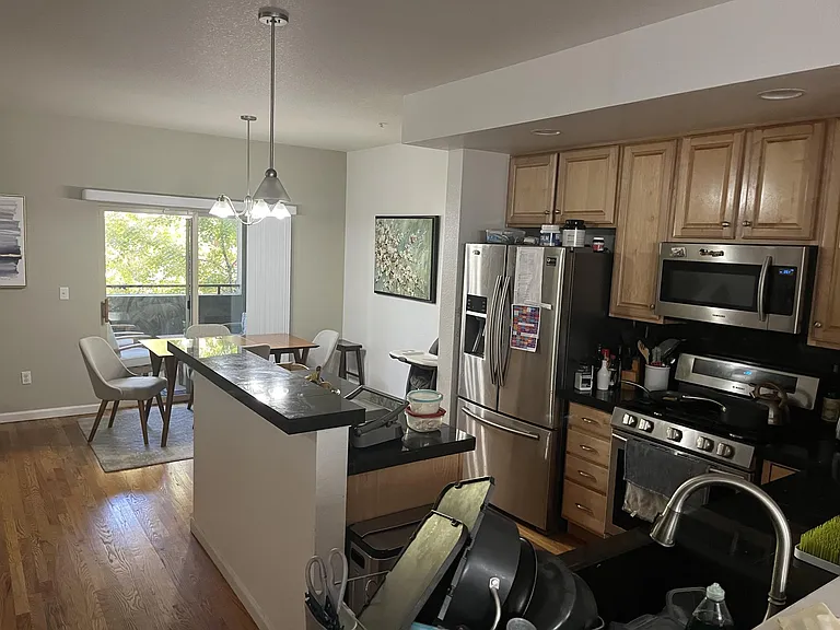 407 S Reed Ct — Photo 2